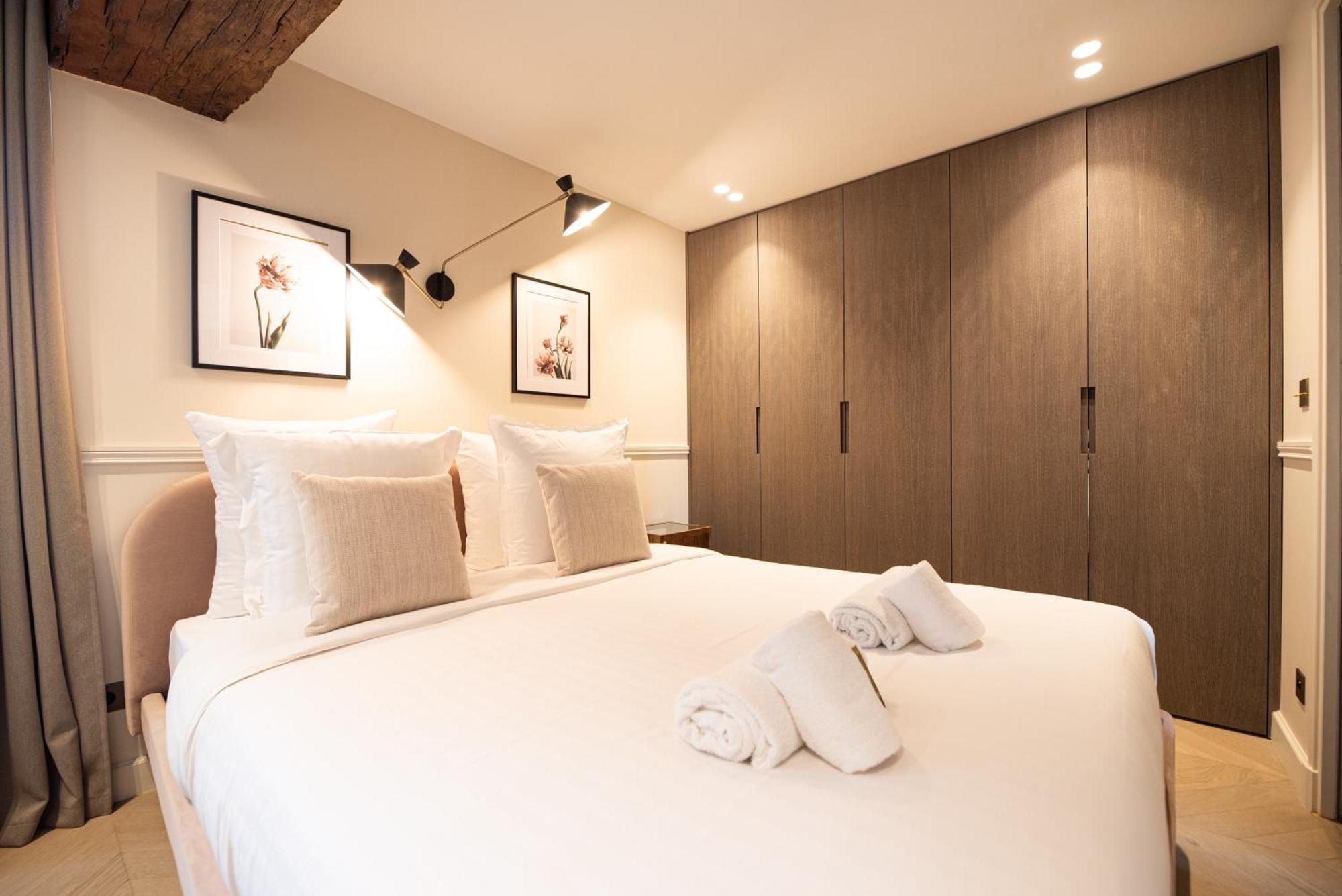 Mbm - Luxury Home In Marais باريس الغرفة الصورة